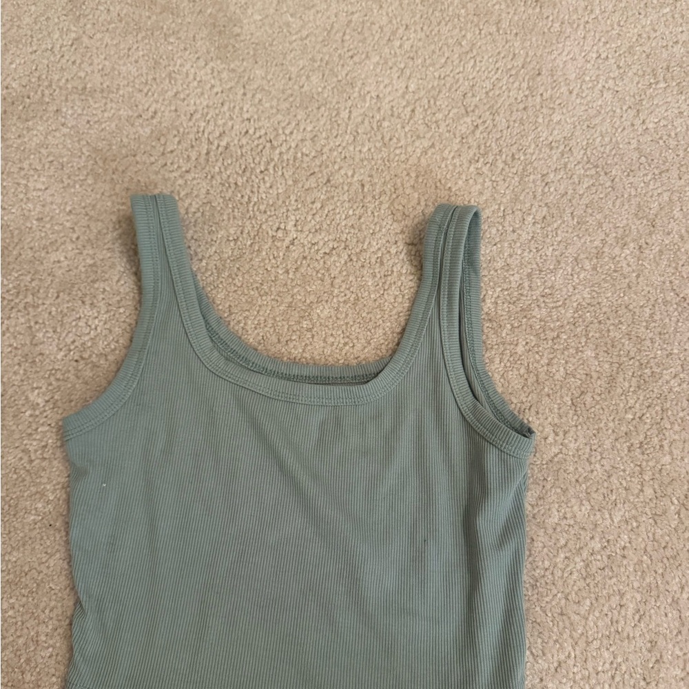 SHEIN Green Ribbed Tank Top